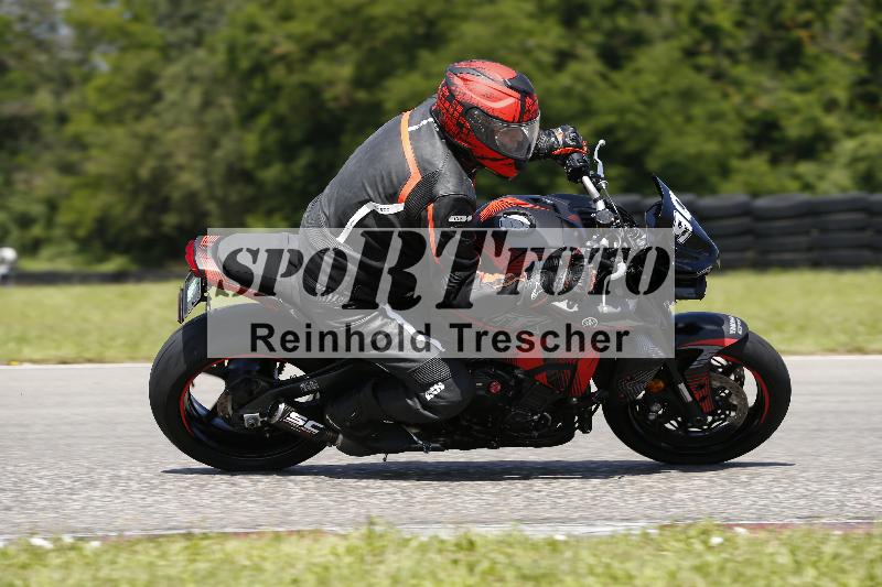 /Archiv-2024/29 12.06.2024 MOTO.CH Track Day ADR/Gruppe blau/90